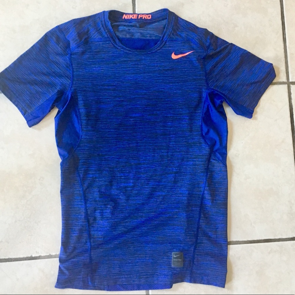 NIKE PRO DRIFIT FITTED SS T-SHIRT